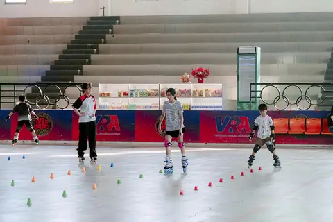 Vietnam Roller Rink & Academy – Cộng Hòa